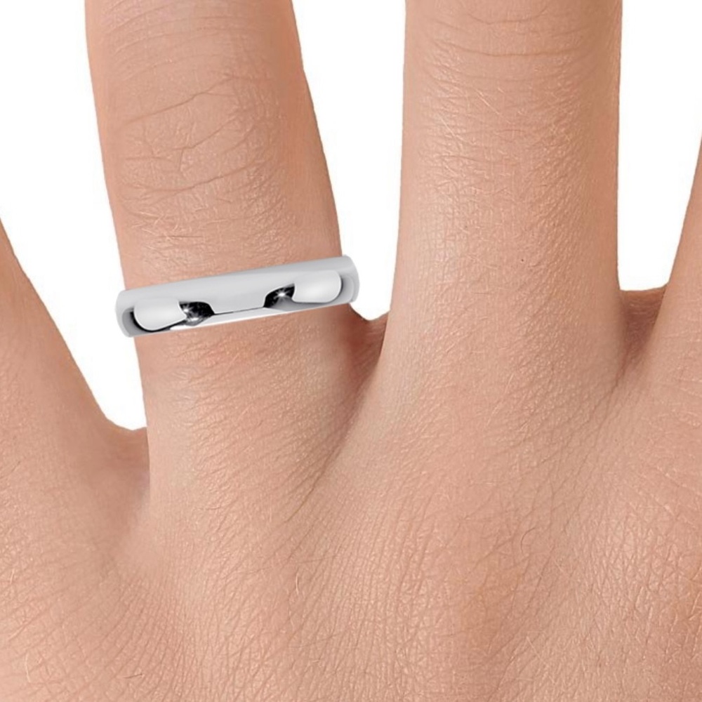 18K White Gold Ring